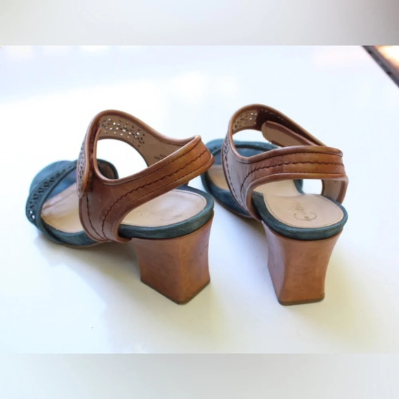 Earthies sandals - Picture 4 of 11